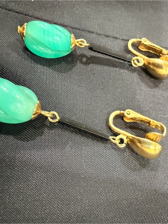 Jewelry - Vintage Green Bead Drop Clip-On Earrings - Unbranded
